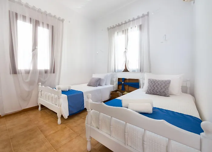 Diamond Exclusive לינדוס