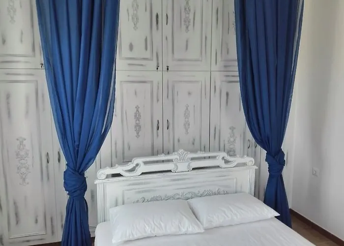 Diamond Exclusive * לינדוס